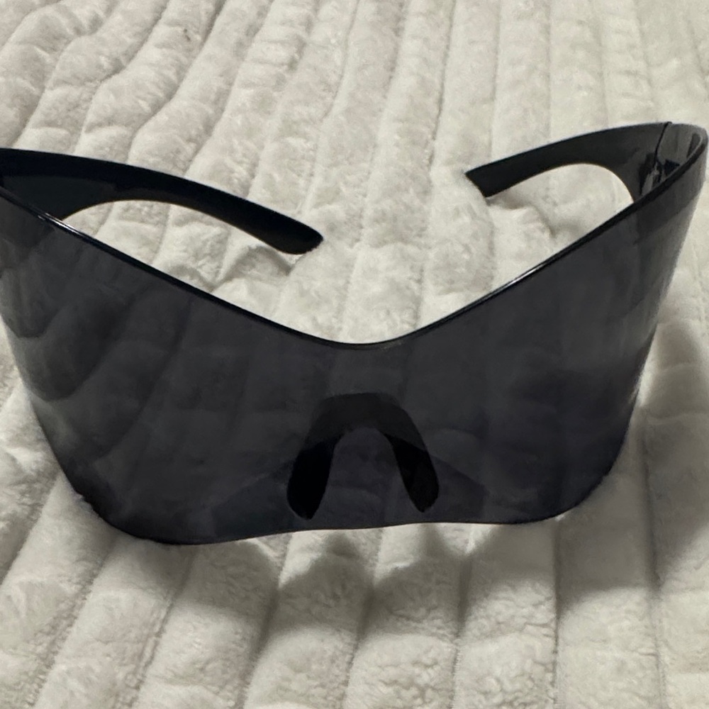 AKIRA Glossy Black Wraparound Sunglasses